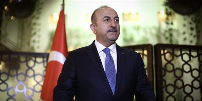 Çavuşoğlu'ndan teröristlere 'canlı kalkan' tepkisi