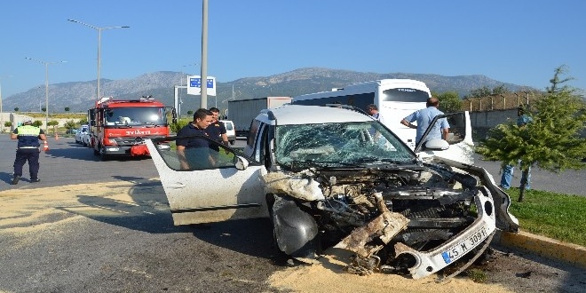 Manisa'da trafik kazas: 6 yaral