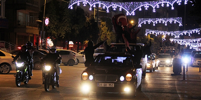 Hatay'da Zeytin Dalı Harekatı'na destek konvoyu