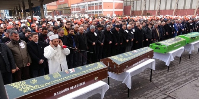 Kazada ölen KARDEMİR işçileri defnedildi