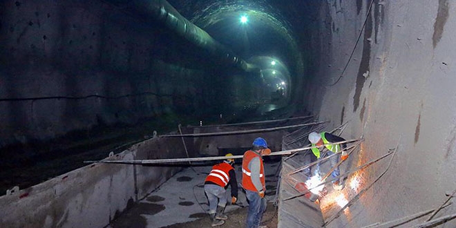 Kop Dağı Tüneli inşaatında yüzde 50'ye ulaşıldı