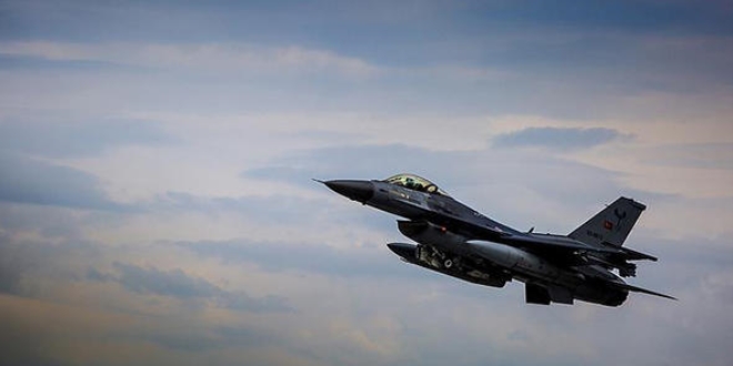Türk pilot Afrin'de inanılmazı başardı