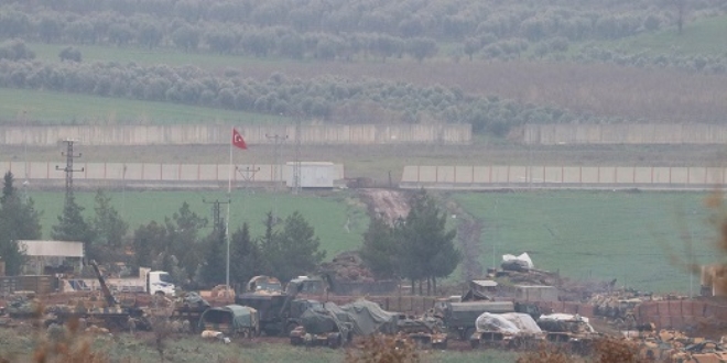 Sınır birliklerine takviye devam ediyor