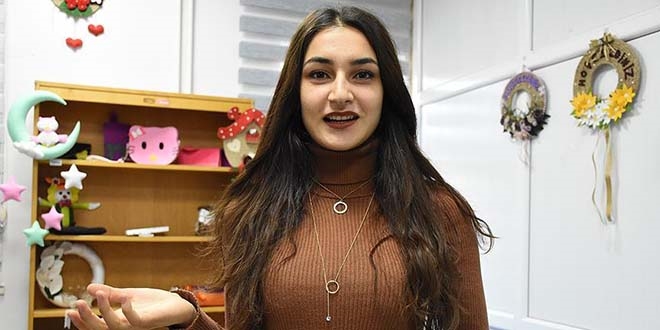 Sınav stresini atarken harçlık da çıkardılar