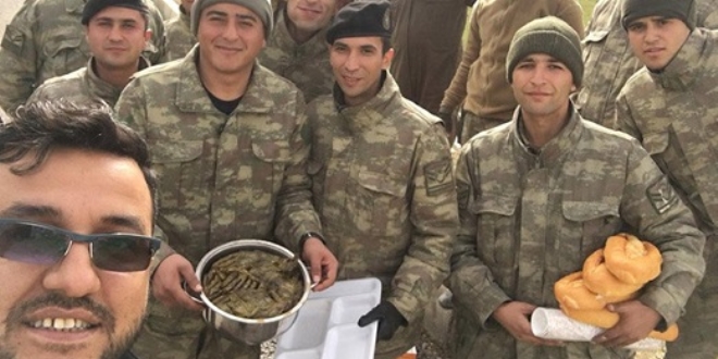 Mehmetçiğe anne sarması