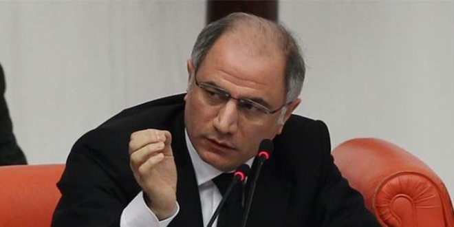 Eski Bakan Ala'nın tapu kayıtlarını inceleyen sanıklara hapis
