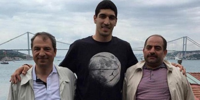 FETÖ'den yargılanan diş hekimi o fotoğrafı hatırlamadı