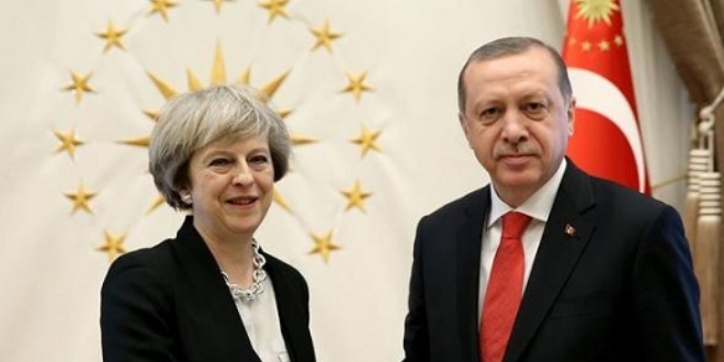 Cumhurbaşkanı Erdoğan, İngiltere Başbakanı ile görüştü