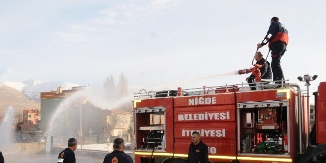 Niğde'de havai fişek fabrikasında patlama: 2 ölü