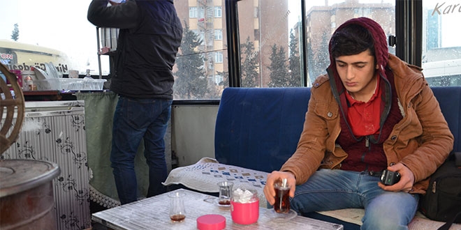Kafe minibüs görenleri şaşırtıyor