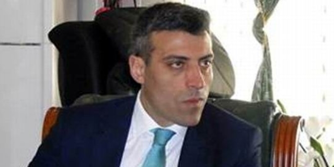 CHP'nin başkonsolosu kendini muhasebeci olarak tanıtmış
