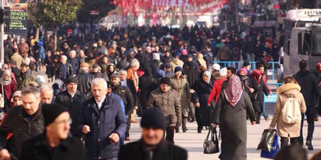 İstanbul'daki işlek cadde trafiğe kapatıldı