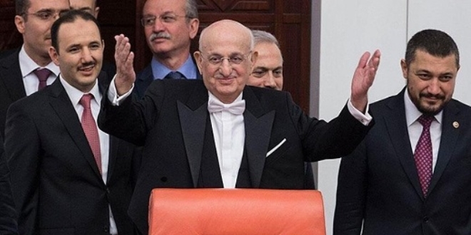 İsmail Kahraman: Yaz aylarında sürprizlerimiz var