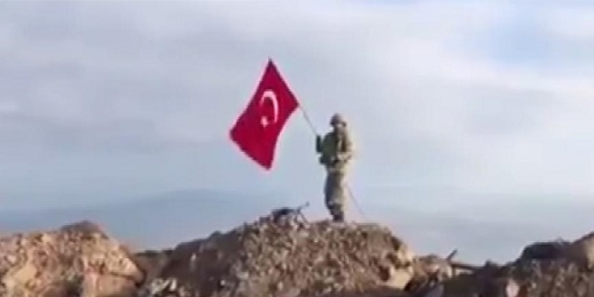 Darmık Dağı'na Türk bayrağı dikildi
