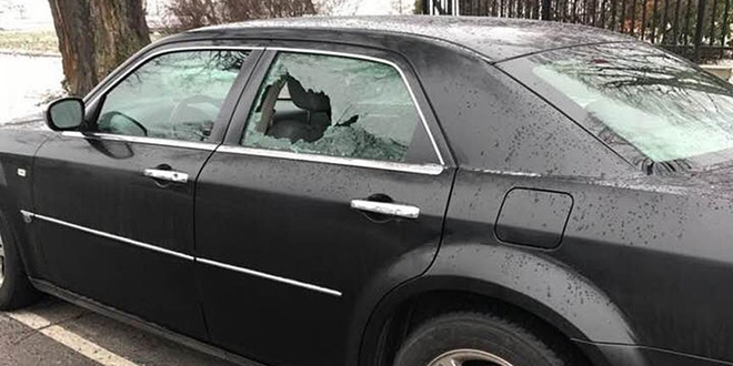 Türkiye'nin Stockholm Büyükelçiliği aracına saldırı