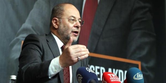 'Gençler kariyer adı altında evliliği geciktiriyor'