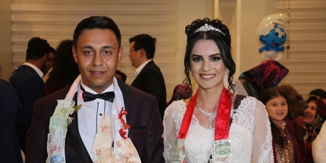 Kepçe gelin arabası oldu