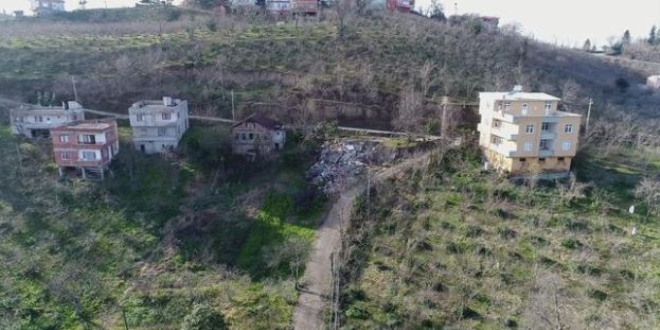 Bu mahalle 1 yıldır kayıyor