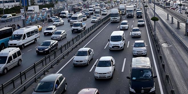 Trafiğe kayıtlı araç sayısı 10 yılda 9,2 milyon arttı
