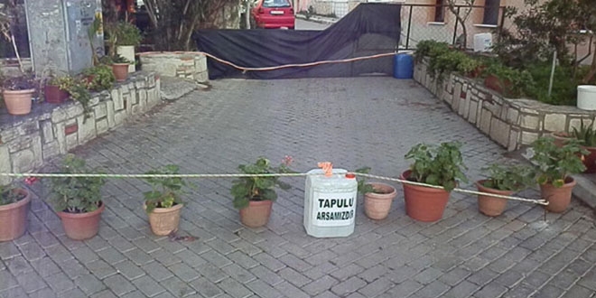 Özel mülk tabelası dikti, öğrenciler okula gidemedi