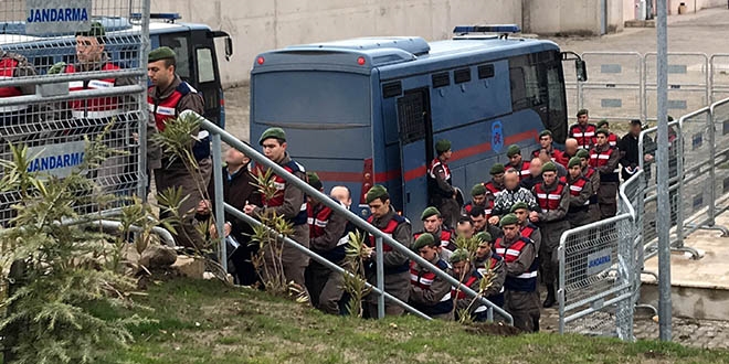 9'u tutuklu 21 sanığın yargılanmasına devam edildi