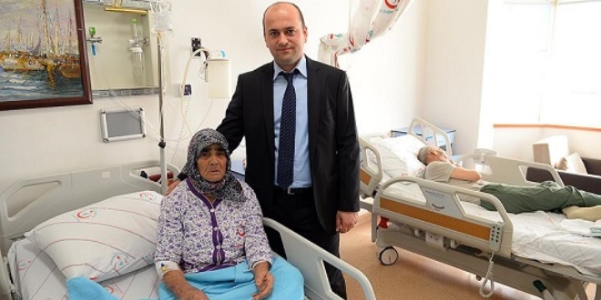 Afrin'de ölüme terk edilen çifti Türk askeri kurtardı