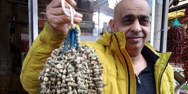 Kuru bamya, altınla yarışıyor