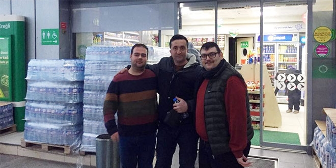 İş yerinde unutulan 36 bin TL'yi sahibine teslim etti