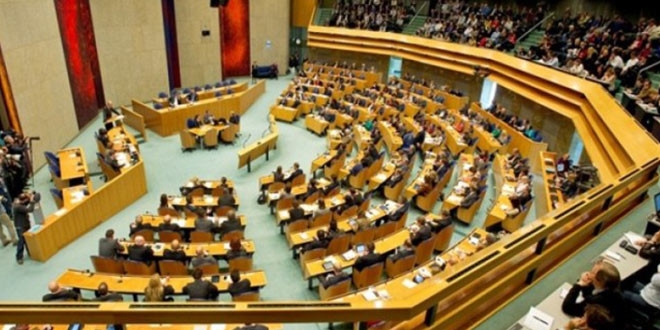 Hollanda'dan Soykırım' için ilk adım