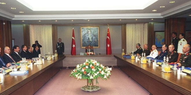 MGK'deki tarihi krizin üzerinden 17 yıl geçti