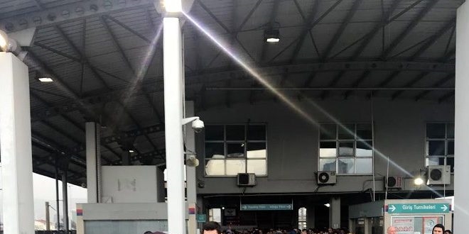 İzmir ulaşımında 'Artı Para' yoğunluğu