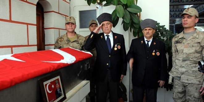 Kore gazisi son yolculuğuna uğurlandı