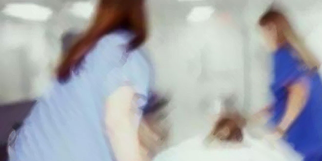Eşini, sağlık sorununu çözmeye çalışırken öldürdü