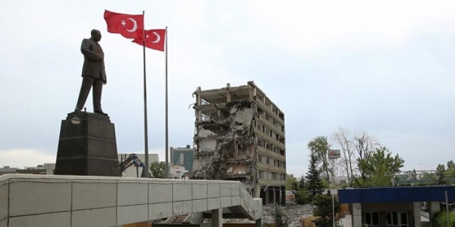 Emniyet Müdürlüğünü bombalayan FETÖ'cü pilottan 'uyku' yalanı