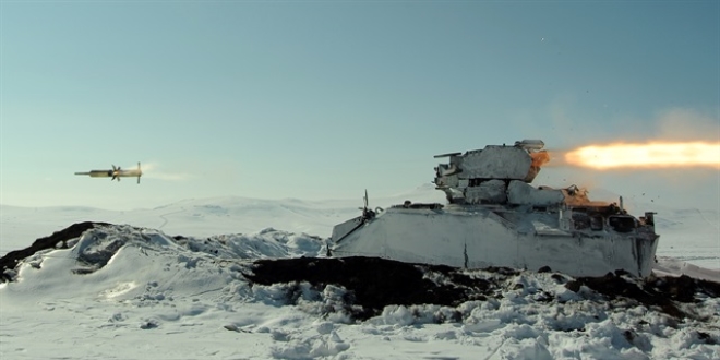 Kars'ta yerli silahlarla tatbikat