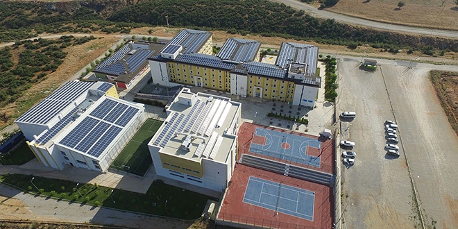 Güneş enerjisi okula gelir sağlayacak