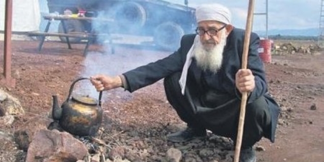 Sınırdaki Mehmetçiğin çayı 30 yıldır Muhammet dededen