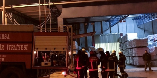 500 bin liralık makine yangında kullanılamaz hale geldi