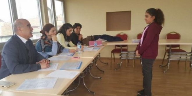 23 Nisan'da makam koltuğuna oturacak öğrenciler mülakatla seçildi