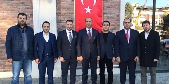 'Dünya Beşten Büyüktür Derneği' kuruldu