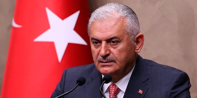 Başbakan, tezahüratlara karşı böyle karşılık verdi