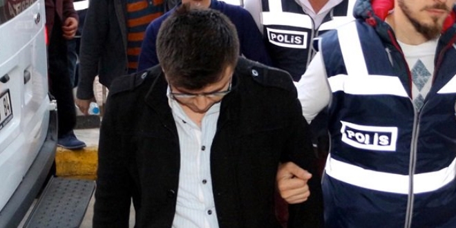 2'si muvazzaf subay, 7 kişi gözaltına alındı
