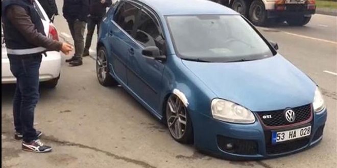 Rize'de polisleri şaşırtan araçlar