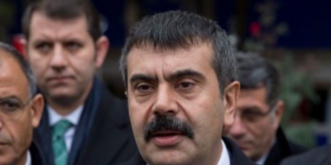 MEB: O öğretmen suçsuz değil, FETÖ ile irtibatlı