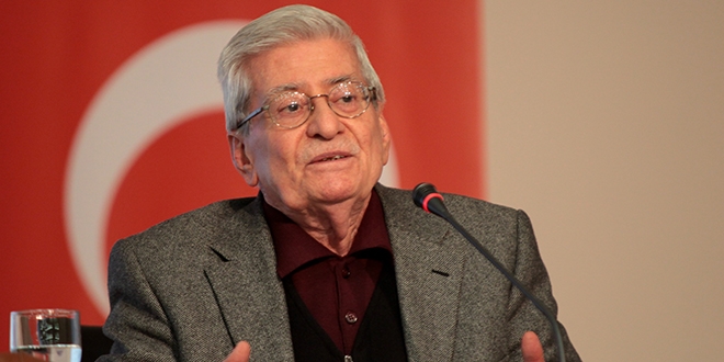 Türk edebiyatının usta ismi hastaneye kaldırıldı