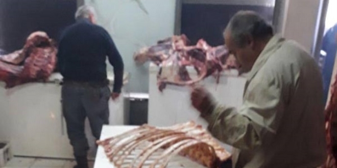 Ekipleri görünce ne yapacağını şaşırdı