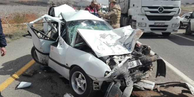 Şanlıurfa'da zincirleme kaza: 2 ölü, 3 yaralı