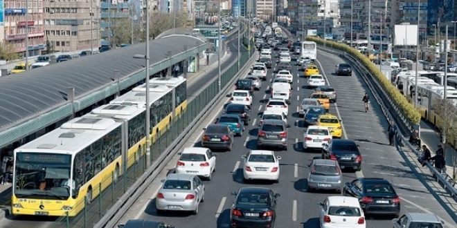 Direksiyonda göz kırpmak ölüme götürebilir