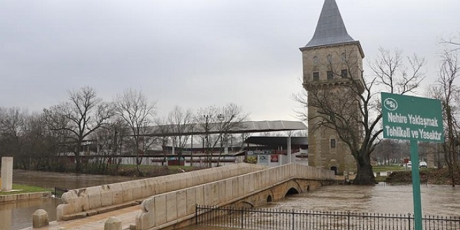 Tunca Nehri'nin debisi yükseldi
