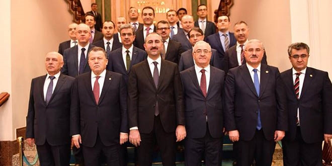 Bakanı Gül, Yargıtay Başkanı Cirit ile görüştü